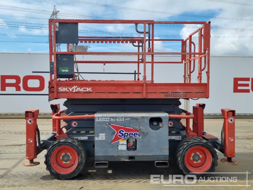 2014 SkyJack SJ6832RT - Kėlimo platforma: foto 2 2014 SkyJack SJ6832RT - Kėlimo platforma: foto 2