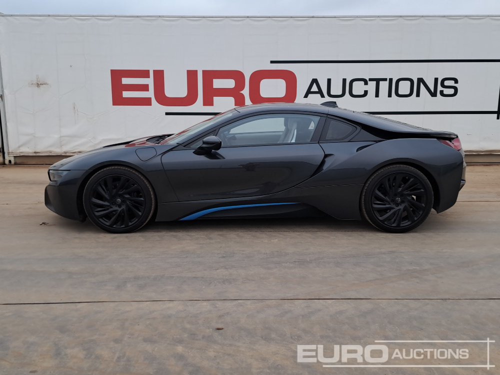 2015 BMW I8 - Lengvasis automobilis: foto 2 2015 BMW I8 - Lengvasis automobilis: foto 2