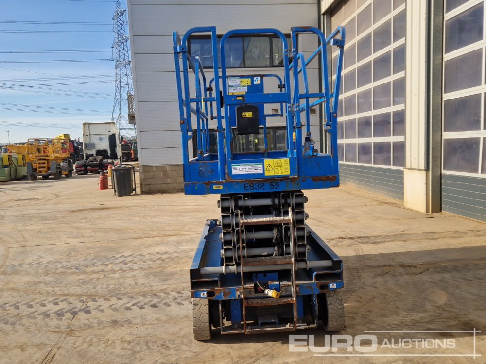 2015 Genie GS3246 - Kėlimo platforma: foto 4 2015 Genie GS3246 - Kėlimo platforma: foto 4