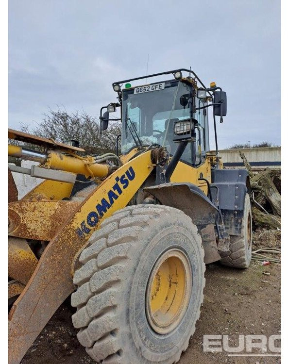 2015 Komatsu WA320-7 - Ratinis krautuvas: foto 1 2015 Komatsu WA320-7 - Ratinis krautuvas: foto 1