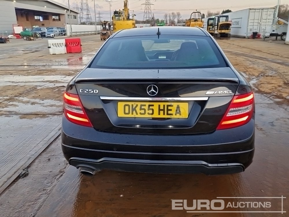 2015 Mercedes C250 AMG - Lengvasis automobilis: foto 4 2015 Mercedes C250 AMG - Lengvasis automobilis: foto 4