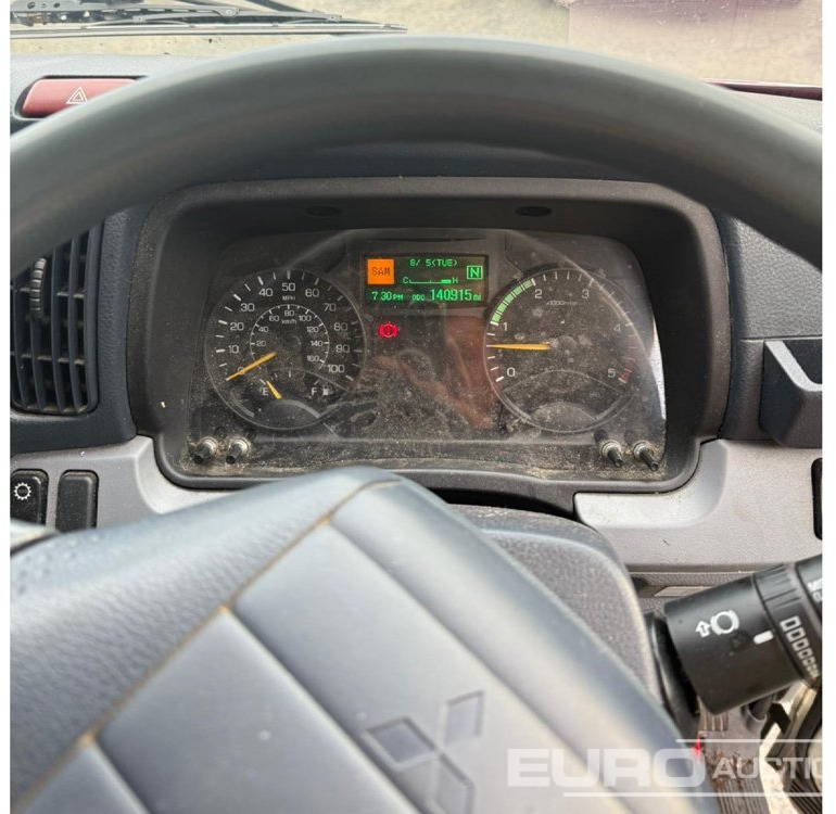 Furgonas sunkvežimis 2015 Mitsubishi Fuso 3C13: foto 8