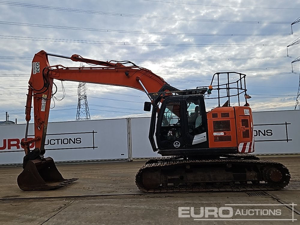 2016 Hitachi ZX225USLC-5B - Vikšrinis ekskavatorius: foto 2 2016 Hitachi ZX225USLC-5B - Vikšrinis ekskavatorius: foto 2