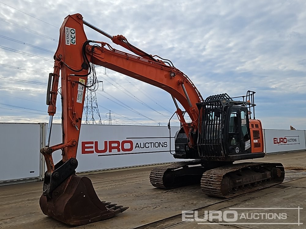 2016 Hitachi ZX225USLC-5B - Vikšrinis ekskavatorius: foto 1 2016 Hitachi ZX225USLC-5B - Vikšrinis ekskavatorius: foto 1