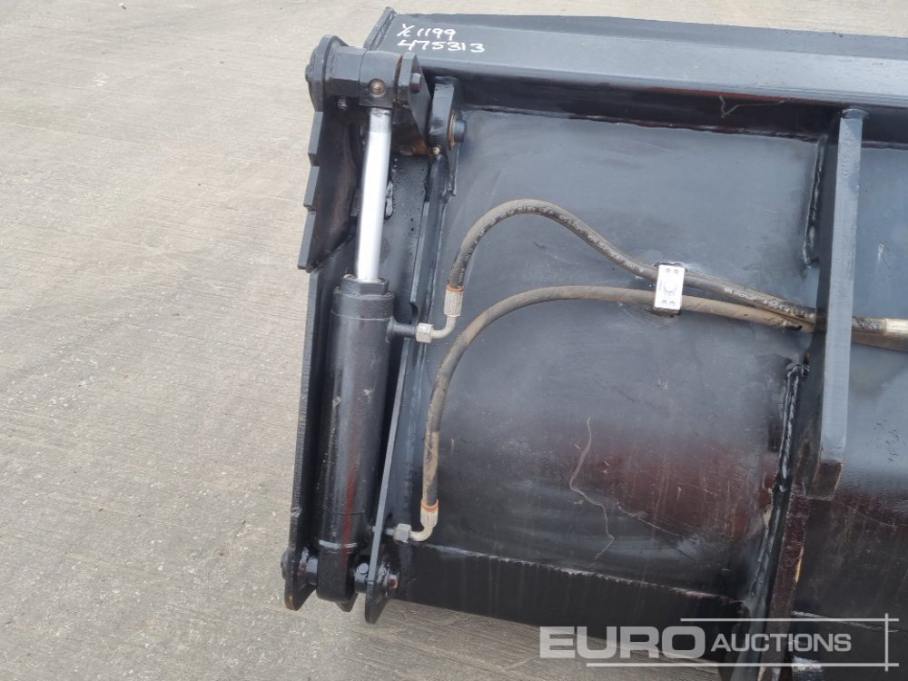 Kaušas 2019 JCB 76" 3 in 1 Bucket to suit Telehandler: foto 14