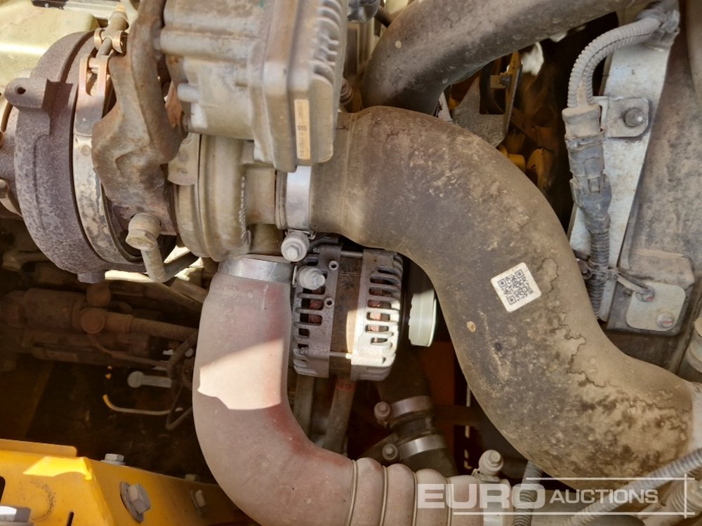 Vikšrinis ekskavatorius 2020 JCB 220XL: foto 38