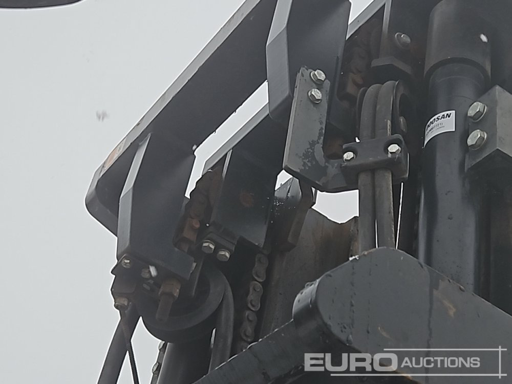 Šakinis krautuvas 2021 Doosan B35X-7 Plus: foto 19 Šakinis krautuvas 2021 Doosan B35X-7 Plus: foto 19