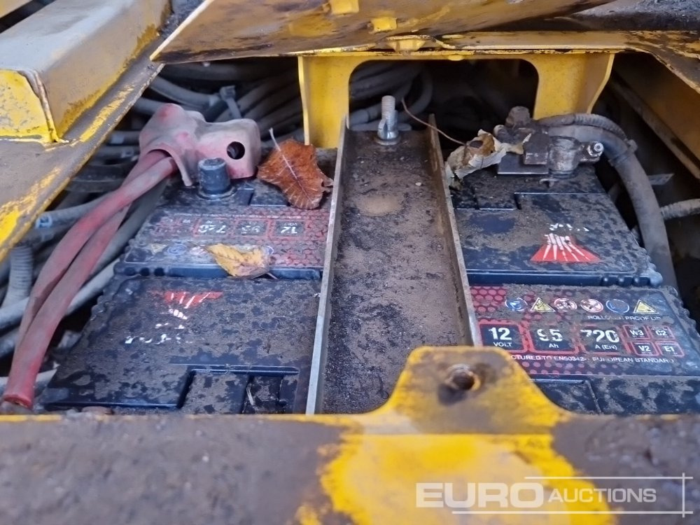 Vikšrinis ekskavatorius 2022 JCB 220X LC: foto 40