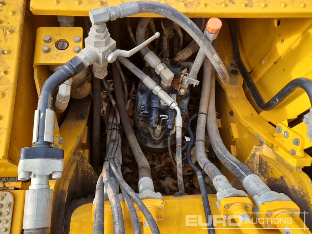 Vikšrinis ekskavatorius 2022 JCB 220X LC: foto 26