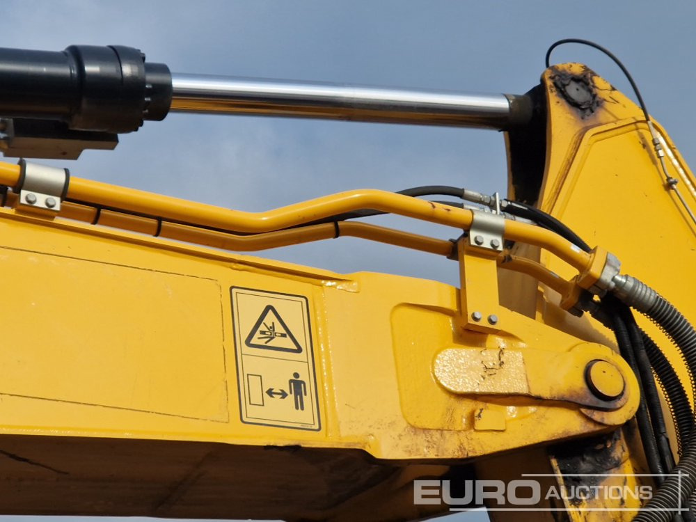 Vikšrinis ekskavatorius 2022 JCB 220X LC: foto 18