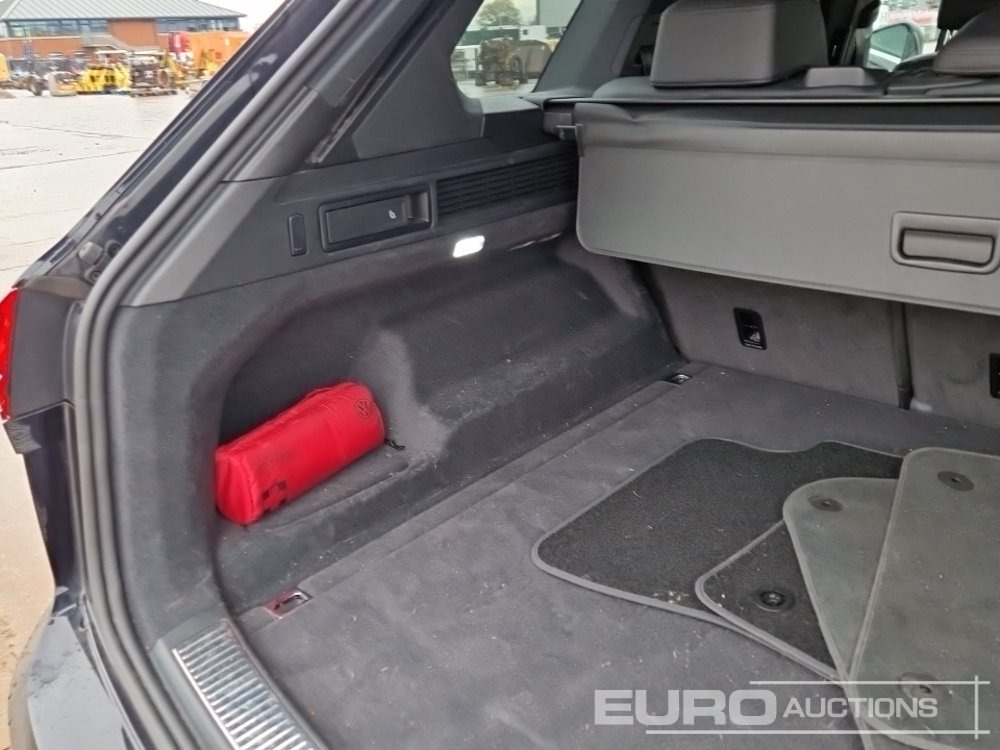 Visureigis 2022 Volkswagen Touareg: foto 14