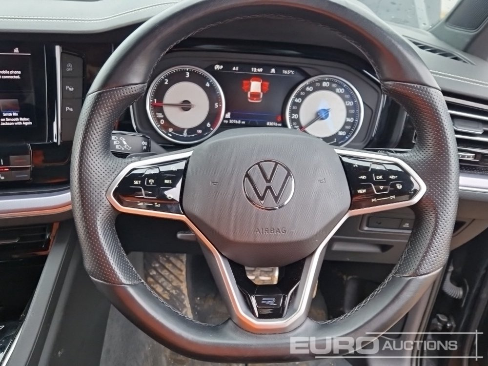 Visureigis 2022 Volkswagen Touareg: foto 36
