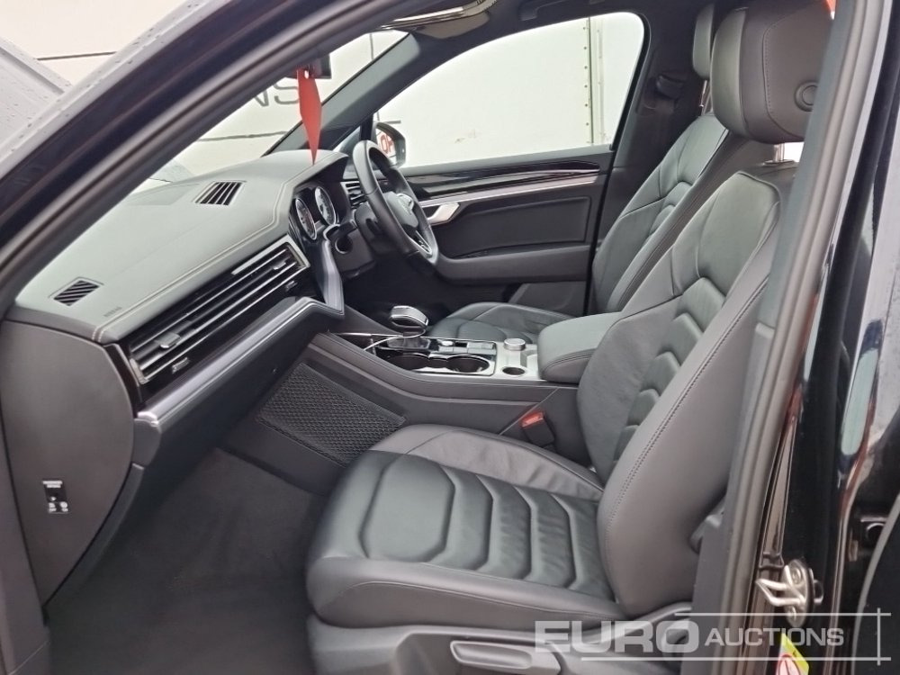 Visureigis 2022 Volkswagen Touareg: foto 26