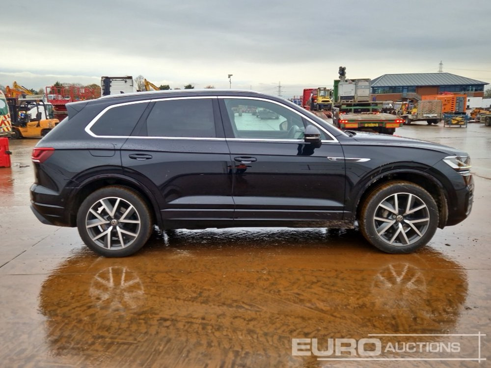Visureigis 2022 Volkswagen Touareg: foto 6