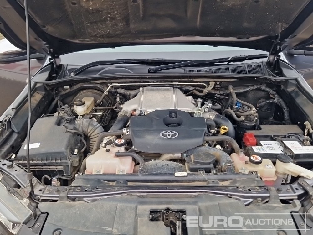 Pikapas 2023 Toyota Hilux: foto 40