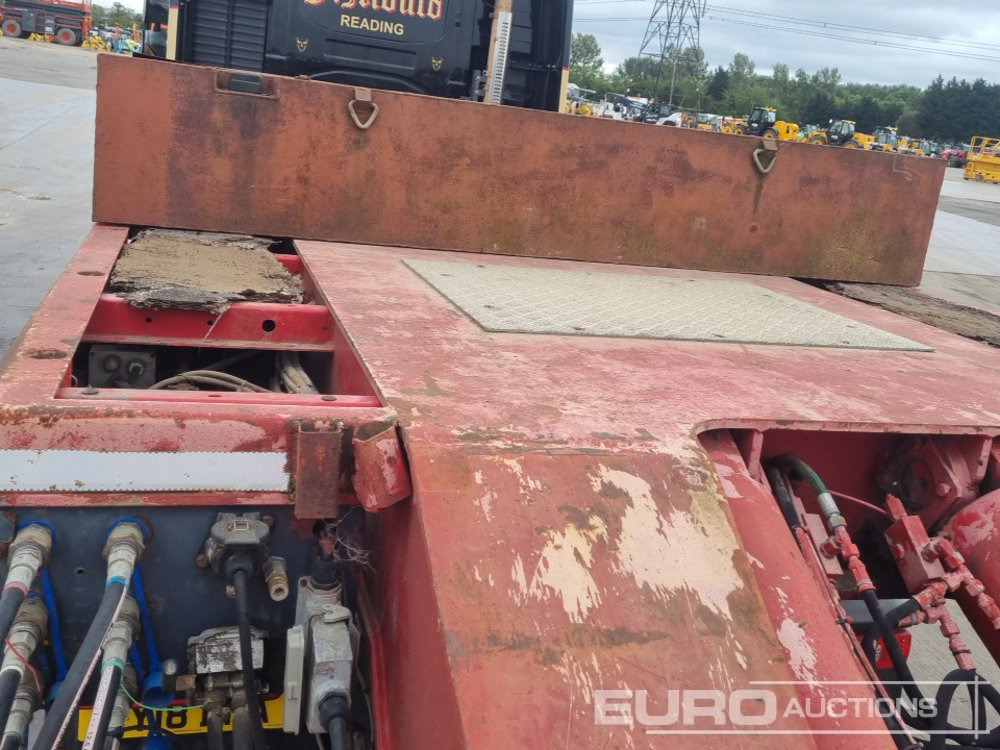 Žemo profilio platforma puspriekabė 4 Axle Drop Neck Low Loader Trailer, Power Steer, 3" Pin: foto 24