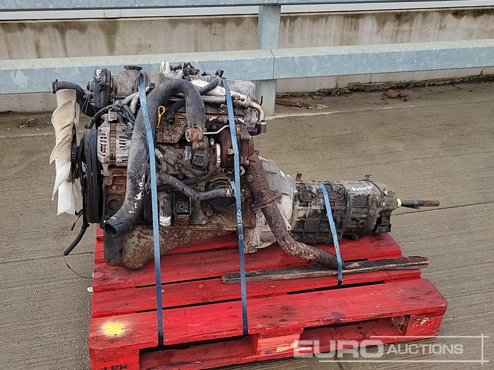 4 Cylinder Engine, Pump - Variklis: foto 2 4 Cylinder Engine, Pump - Variklis: foto 2