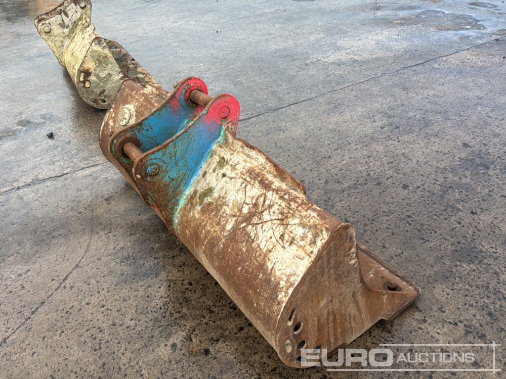 60" Strickland Ditching Bucket 45mm Pin to suit 4-6 Ton Excavator - Kaušas: foto 4 60" Strickland Ditching Bucket 45mm Pin to suit 4-6 Ton Excavator - Kaušas: foto 4