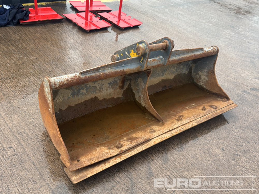 60" Strickland Ditching Bucket 45mm Pin to suit 4-6 Ton Excavator - Kaušas: foto 4 60" Strickland Ditching Bucket 45mm Pin to suit 4-6 Ton Excavator - Kaušas: foto 4