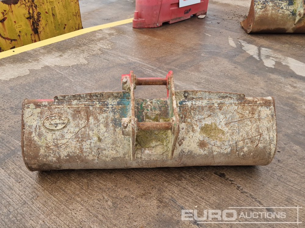 60" Strickland Ditching Bucket 45mm Pin to suit 4-6 Ton Excavator - Kaušas: foto 4 60" Strickland Ditching Bucket 45mm Pin to suit 4-6 Ton Excavator - Kaušas: foto 4