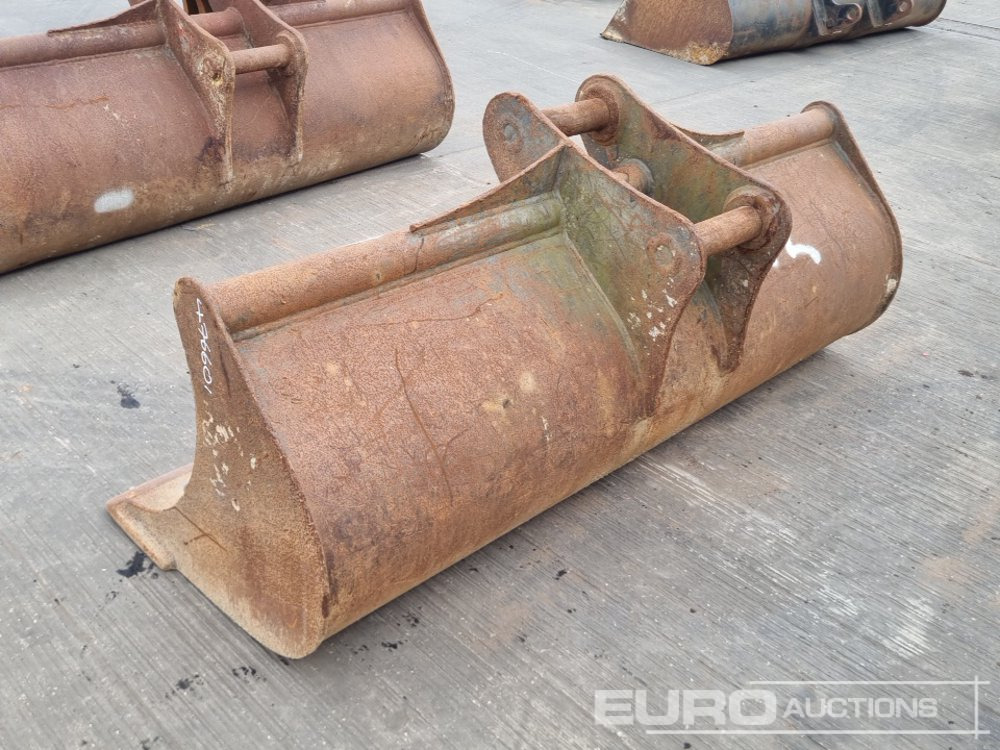 72" Ditching Bucket 65mm Pin to suit 13 Ton Excavator - Kaušas: foto 3 72" Ditching Bucket 65mm Pin to suit 13 Ton Excavator - Kaušas: foto 3