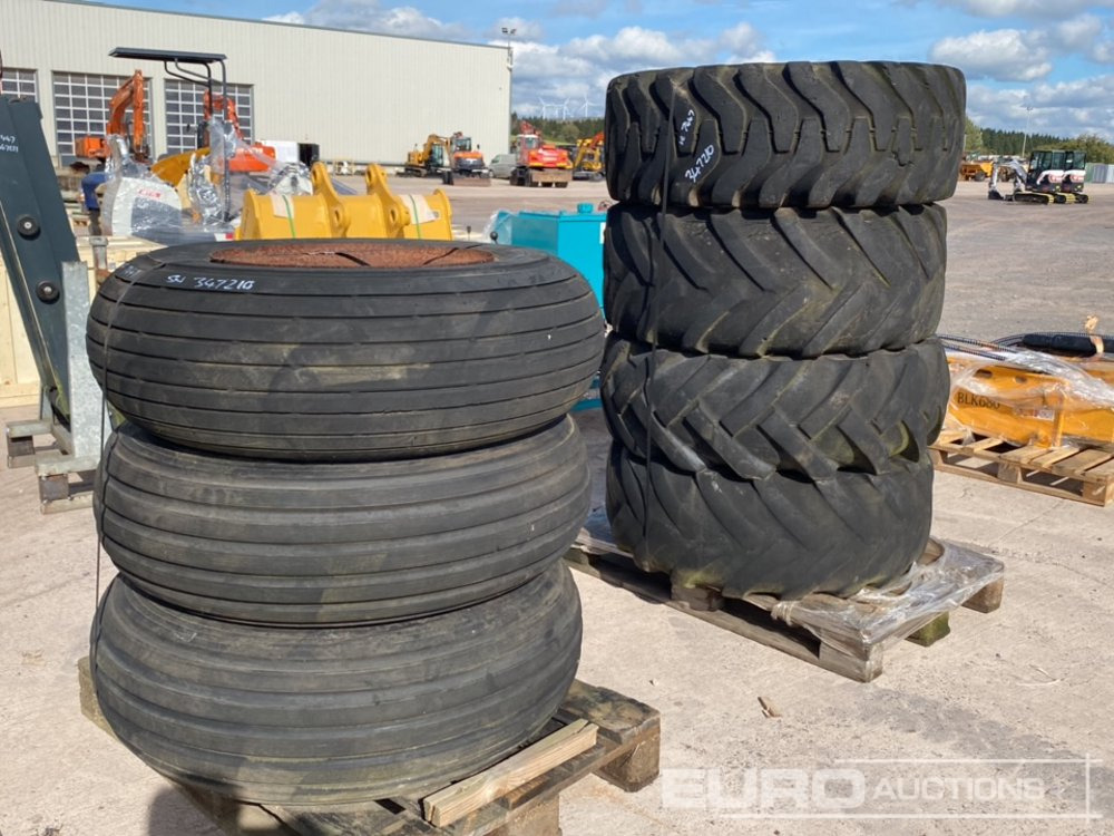 Agricultural Tyre & Rim (7 of) - Padanga: foto 1 Agricultural Tyre & Rim (7 of) - Padanga: foto 1