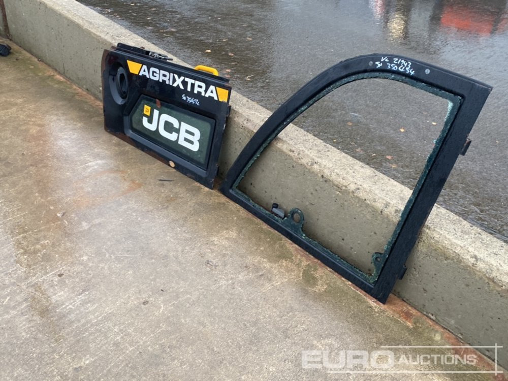 Top Window Frame & Bottom Door to suit JCB Telehandler - Atsarginės dalys: foto 3 Top Window Frame & Bottom Door to suit JCB Telehandler - Atsarginės dalys: foto 3