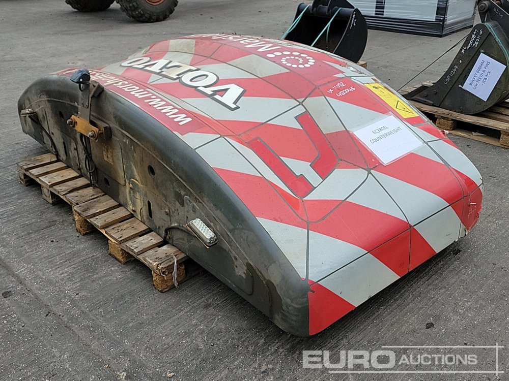 Volvo Counterweight to suit EC380EL - Atsarginės dalys: foto 5 Volvo Counterweight to suit EC380EL - Atsarginės dalys: foto 5