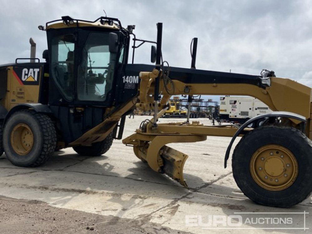 CAT 140M AWD - Greideris: foto 2 CAT 140M AWD - Greideris: foto 2