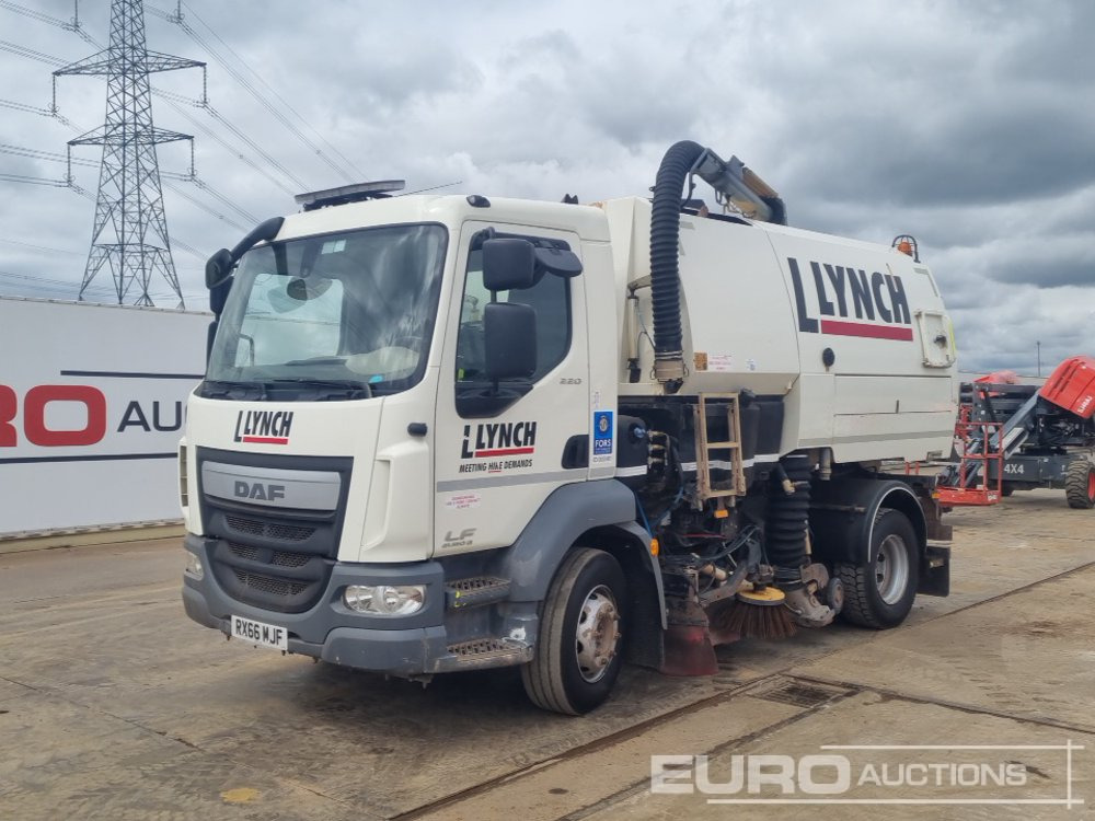 DAF LF220 - Gatvių šlavimo mašina: foto 1 DAF LF220 - Gatvių šlavimo mašina: foto 1