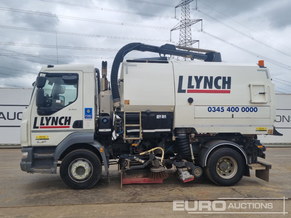 DAF LF230 - Gatvių šlavimo mašina: foto 2 DAF LF230 - Gatvių šlavimo mašina: foto 2