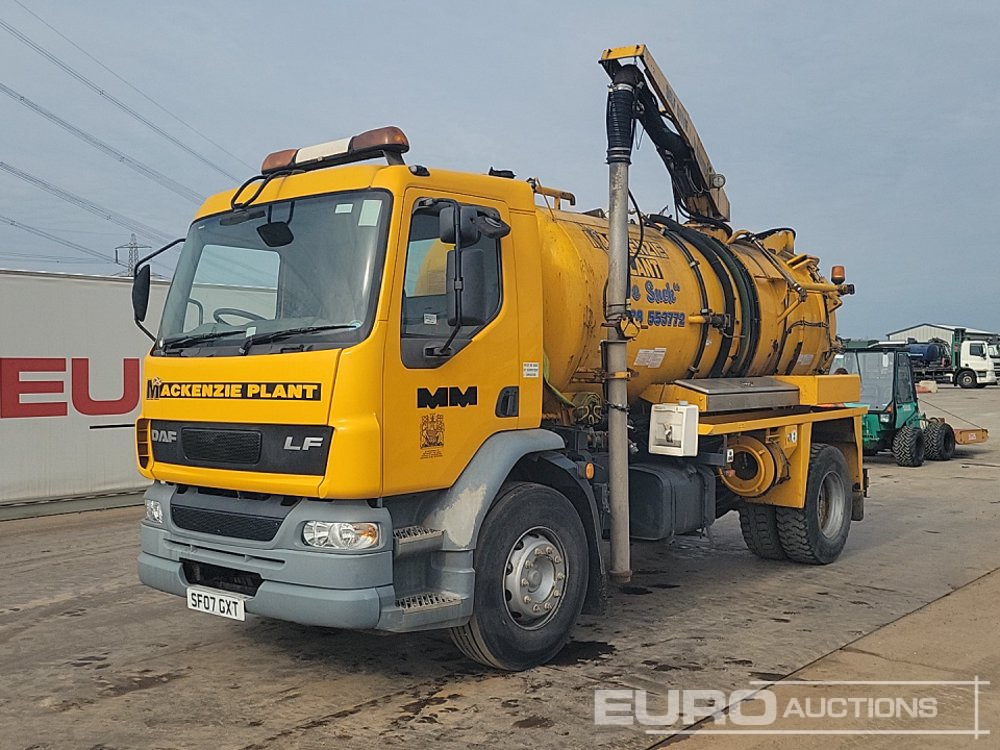 DAF LF55.220 - Autocisterna: foto 1 DAF LF55.220 - Autocisterna: foto 1