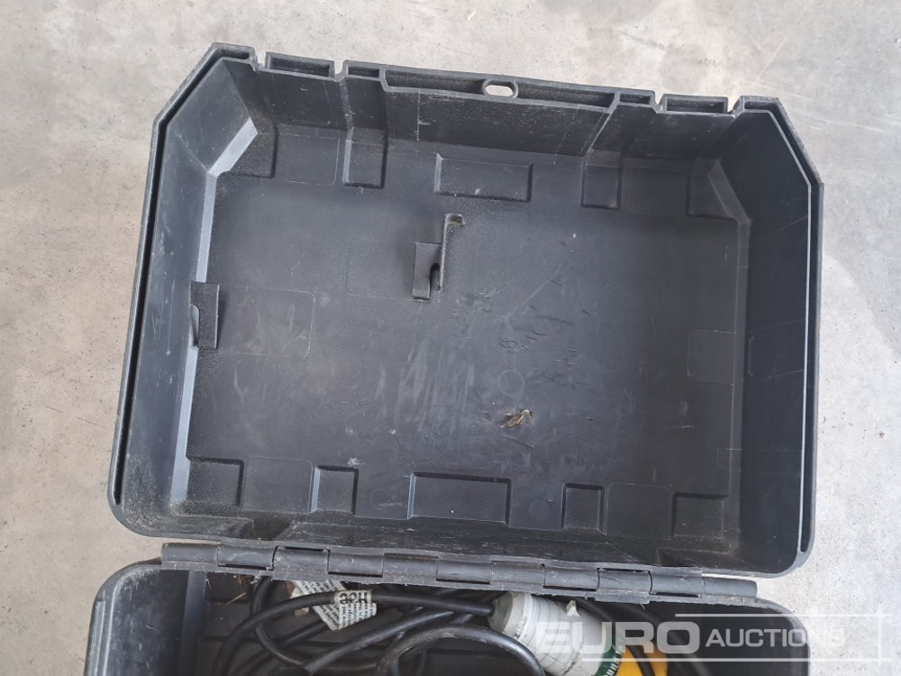 Statybinė įranga Dewalt DW678L 110 Volt Planer: foto 9