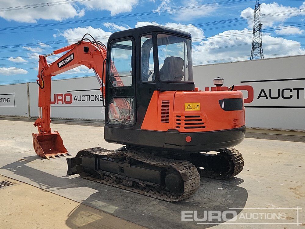 Doosan DH55-V - Mini ekskavatorius: foto 3 Doosan DH55-V - Mini ekskavatorius: foto 3