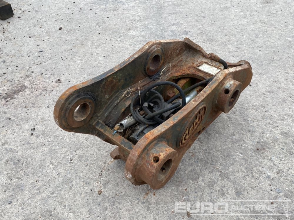 Geith Hydraulic Quick Hitch 65mm Pin to suit 13 Ton Excavator - Greita jungtis: foto 5 Geith Hydraulic Quick Hitch 65mm Pin to suit 13 Ton Excavator - Greita jungtis: foto 5