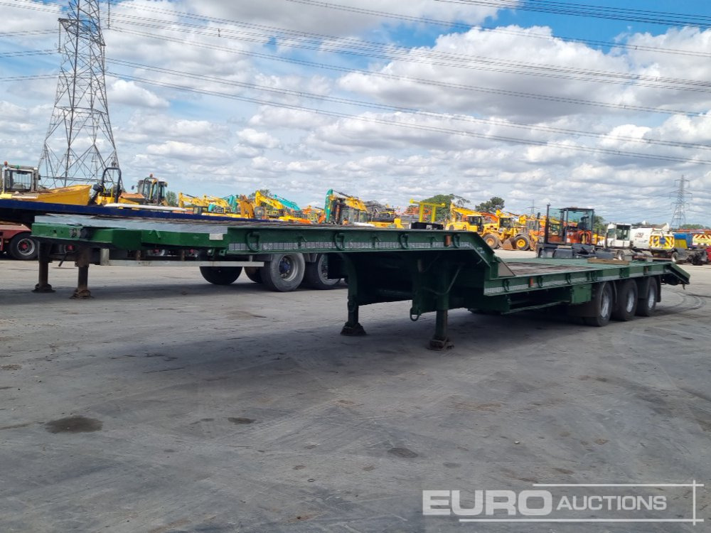 General Trailers Tri Axle Step Frame Low Loader Trailer - Žemo profilio platforma puspriekabė: foto 1 General Trailers Tri Axle Step Frame Low Loader Trailer - Žemo profilio platforma puspriekabė: foto 1
