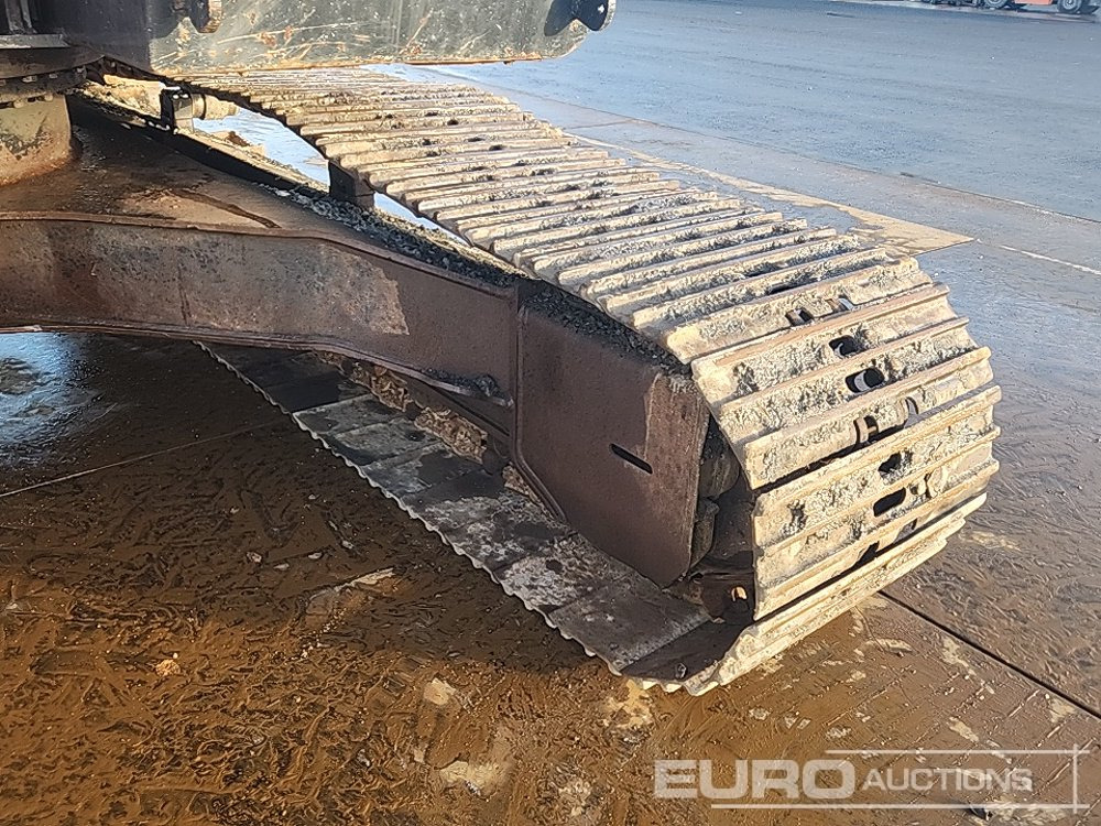 Vikšrinis ekskavatorius Hitachi ZX210LC-3: foto 25