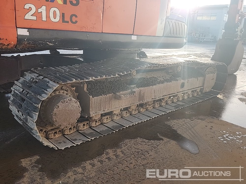 Vikšrinis ekskavatorius Hitachi ZX210LC-3: foto 30