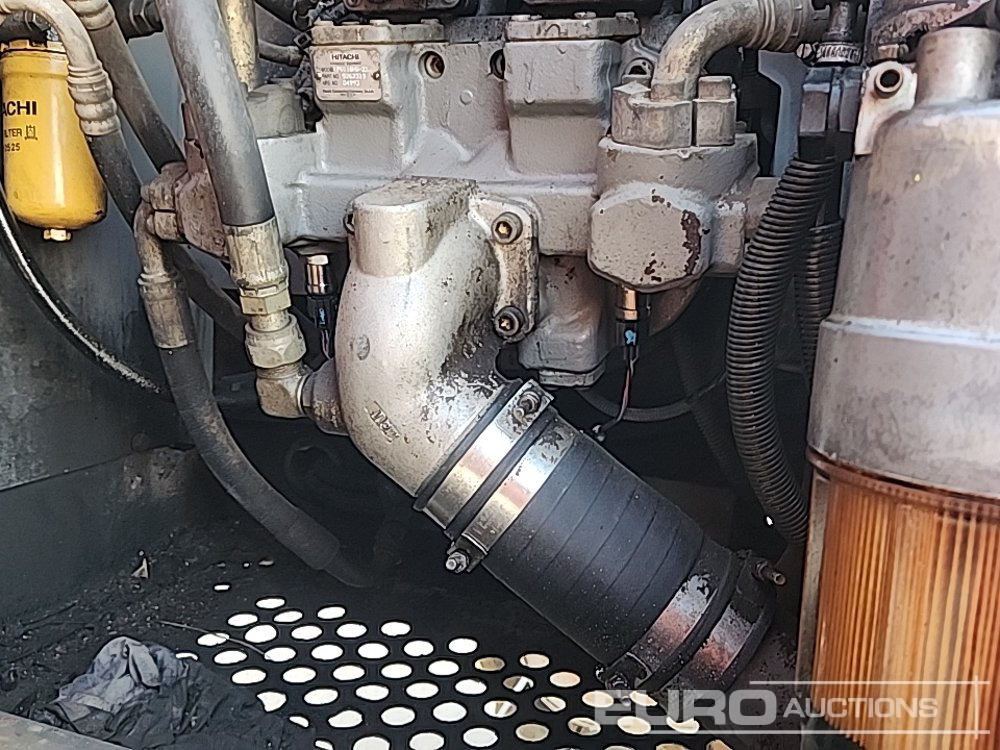 Vikšrinis ekskavatorius Hitachi ZX210LC-3: foto 46