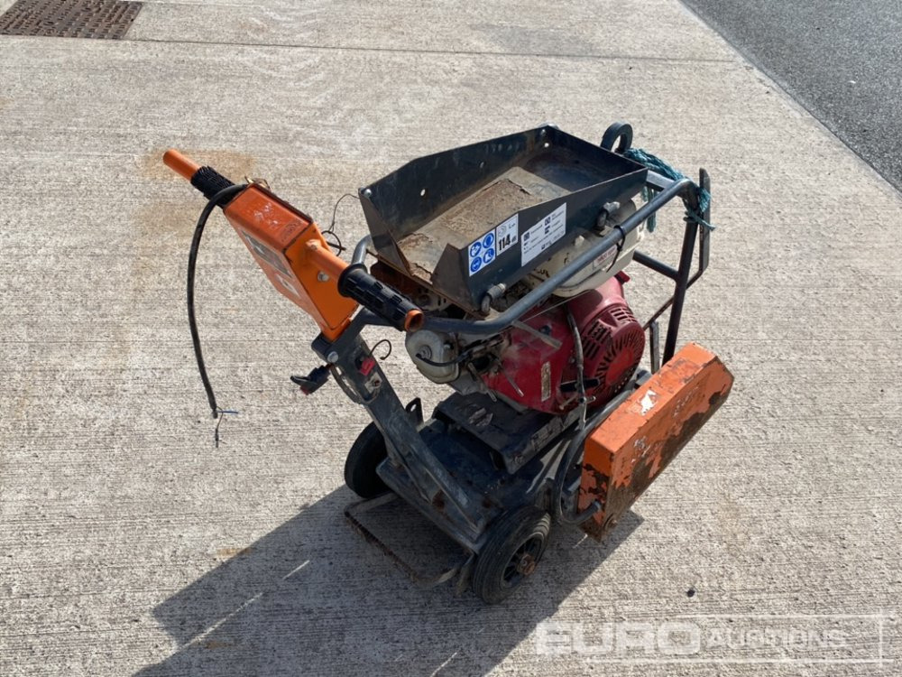 Husqvarna Petrol Road Saw, Honda Engine (Spares) - Asfalto mašina: foto 3 Husqvarna Petrol Road Saw, Honda Engine (Spares) - Asfalto mašina: foto 3
