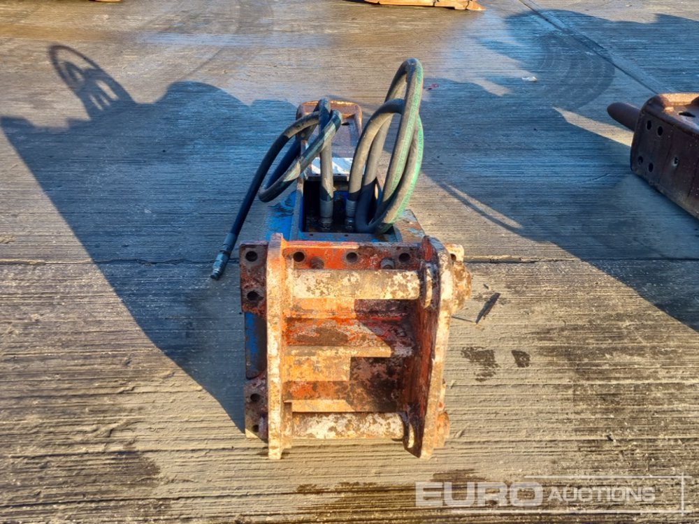 Hydraulic Breaker 60mm Pin to suit 10 Ton Excavator - Hidraulinis kūjis: foto 4 Hydraulic Breaker 60mm Pin to suit 10 Ton Excavator - Hidraulinis kūjis: foto 4