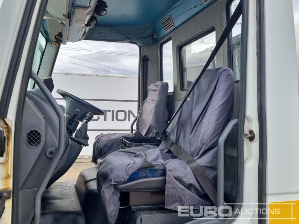 Autocisterna Iveco 100E18: foto 30