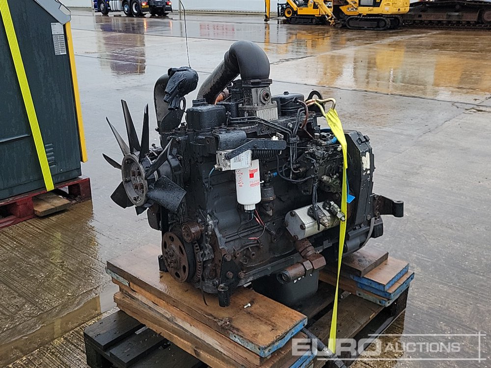 Iveco 4 Cylinder Engine - Variklis: foto 1 Iveco 4 Cylinder Engine - Variklis: foto 1