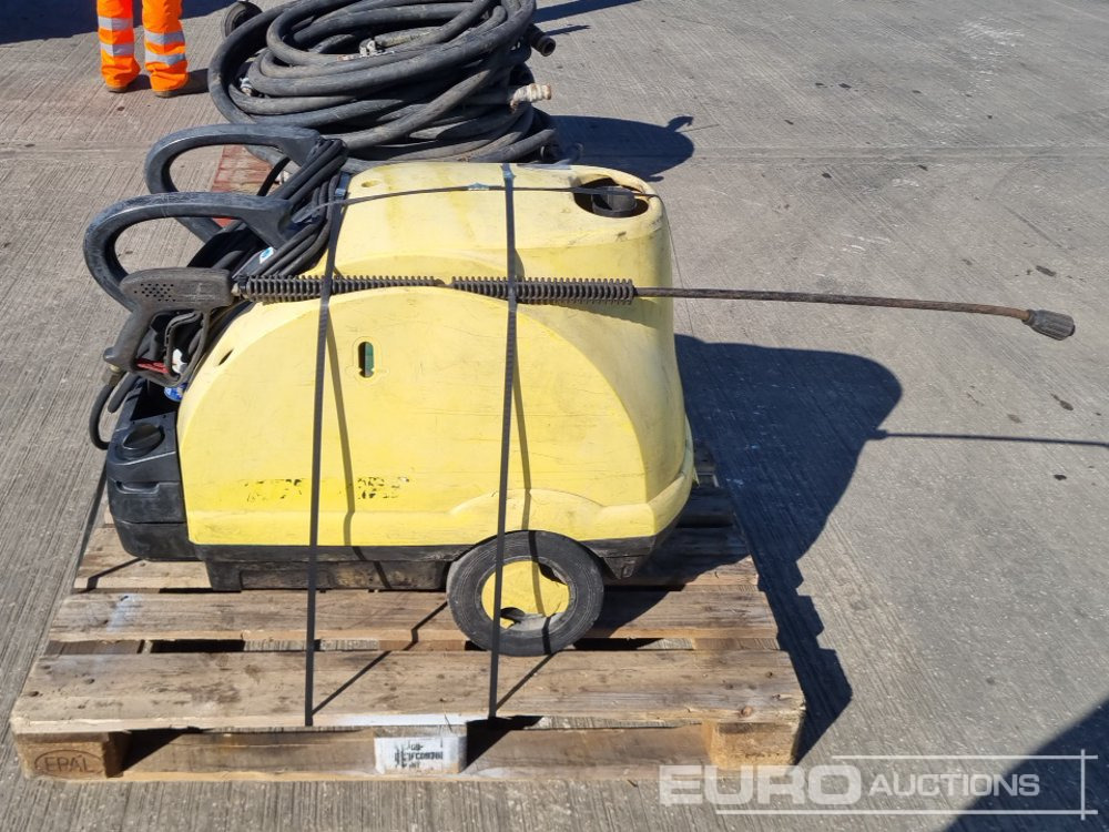 Karcher 250 Volt Pressure Washer - Aukšto slėgio plovykla: foto 2 Karcher 250 Volt Pressure Washer - Aukšto slėgio plovykla: foto 2