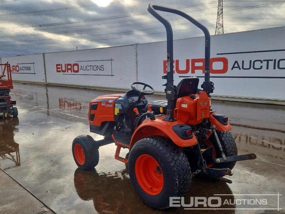 Kioti CK2810 - Mini traktorius: foto 3 Kioti CK2810 - Mini traktorius: foto 3