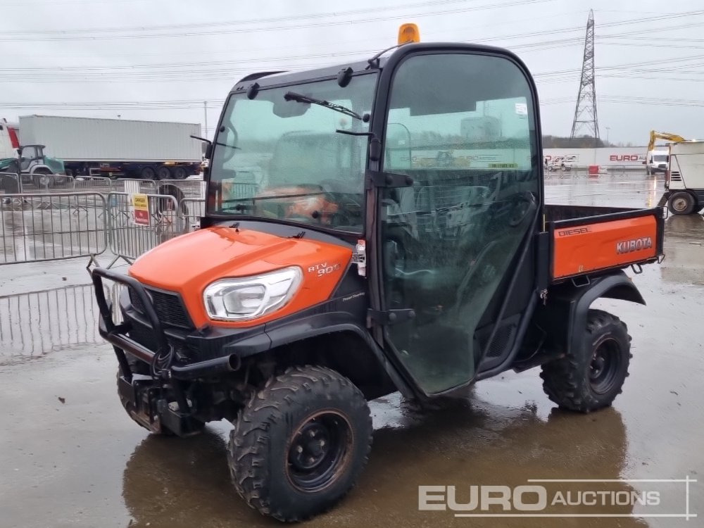 Kubota RTVX900 - Keturratis: foto 1 Kubota RTVX900 - Keturratis: foto 1