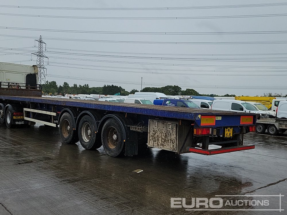 Montracon Tri Axle Flatbed Trailer, Twist Locks - Platforminė/ Bortinė puspriekabė: foto 3 Montracon Tri Axle Flatbed Trailer, Twist Locks - Platforminė/ Bortinė puspriekabė: foto 3