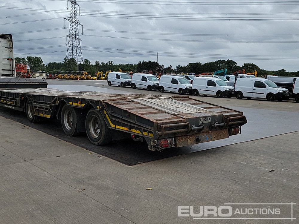 Montracon Tri Axle Step Frame Low Loader Trailer - Žemo profilio platforma puspriekabė: foto 3 Montracon Tri Axle Step Frame Low Loader Trailer - Žemo profilio platforma puspriekabė: foto 3