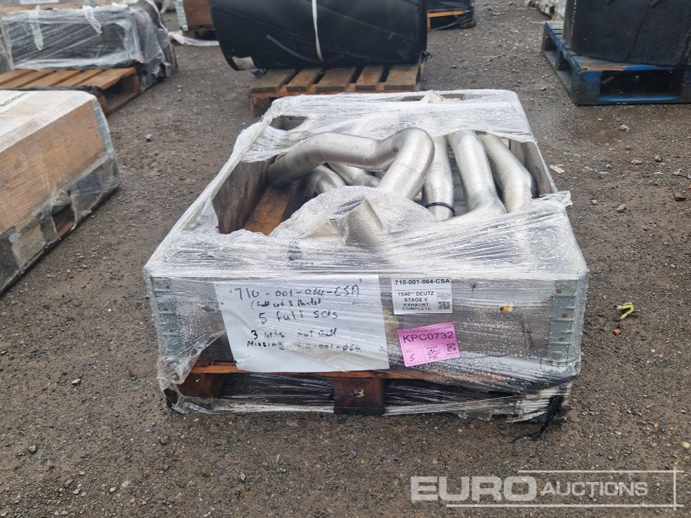 Pallet of Deutz Exhaust Pipe Work - Statybinė įranga: foto 4 Pallet of Deutz Exhaust Pipe Work - Statybinė įranga: foto 4