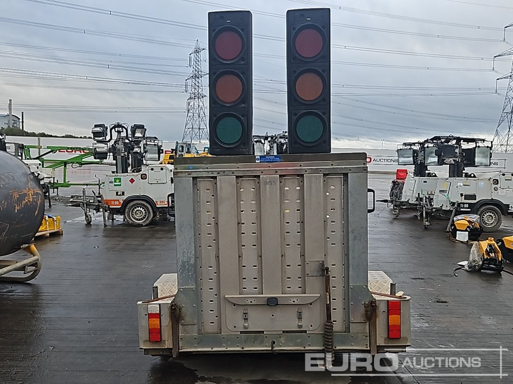 Pike Signals 0.75 Ton - Priekaba spec technikai: foto 4 Pike Signals 0.75 Ton - Priekaba spec technikai: foto 4